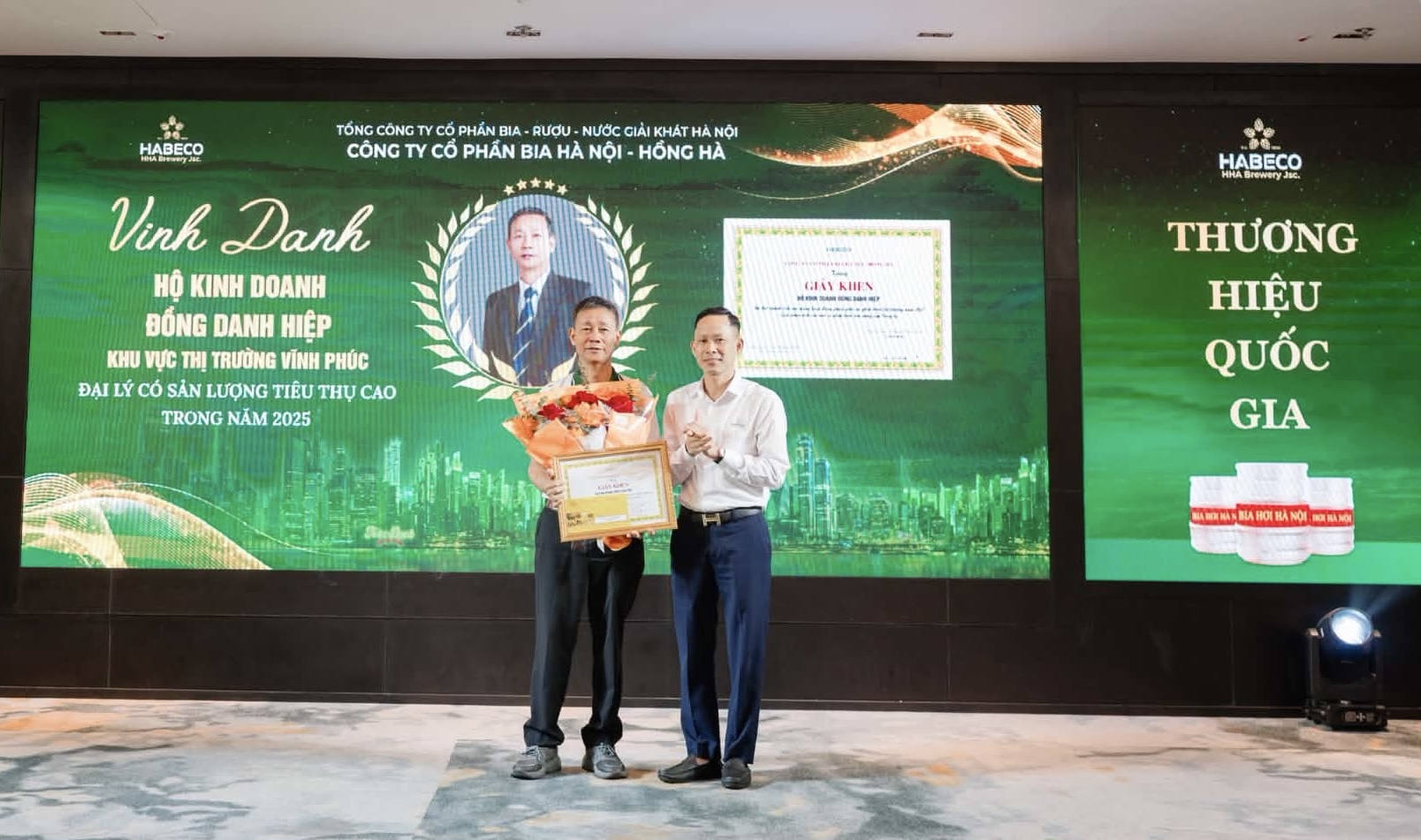 Hội nghị khách hàng